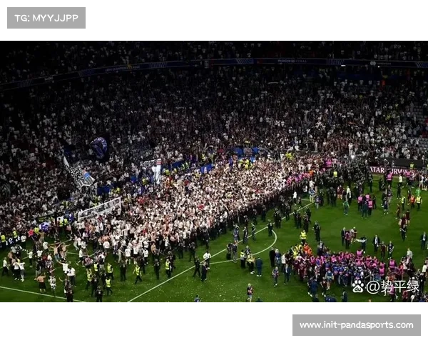 拜仁欧冠主场对布鲁前，球场草皮荣获优等评定